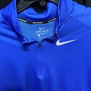 NIKE men's small blue pull over